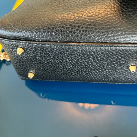 Dollar Calfskin Interlocking G Top Handle Shoulder Bag Black - Picture 8 of 10